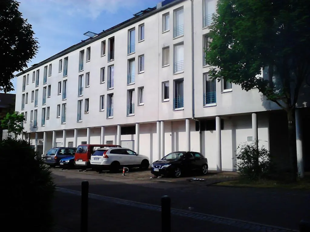 Ferienwohnung Nahe Uniklinik Duesseldorf 0*, Dusseldorf Germany